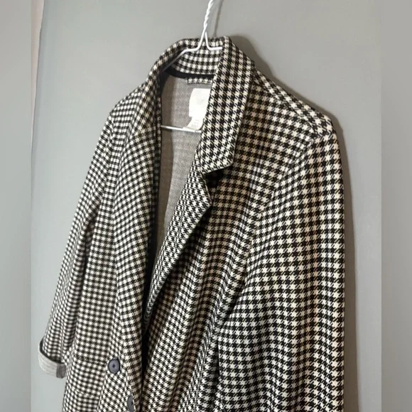 H&M size 10 Black and White Checkered Coat/Blazer, long sleeve button up office - Picture 3 of 9